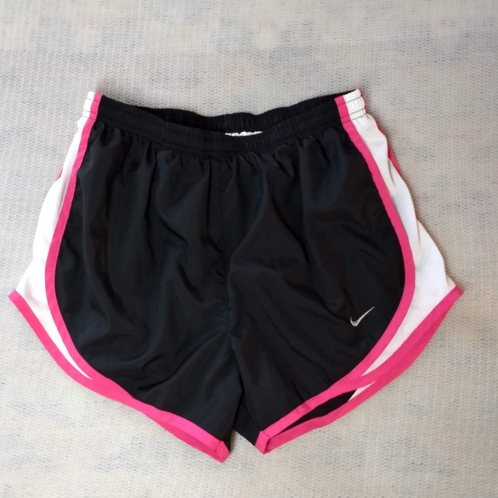 Nike * Lightweight Athletic Shorts, EUC! - Picture 1 of 8